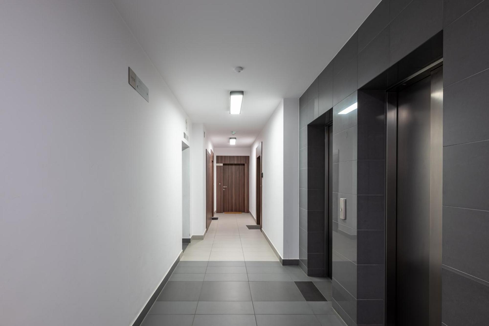 Metro Plocka Cosy Apartment Warschau Exterior foto